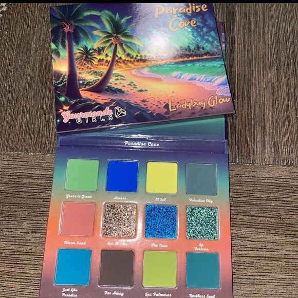 NEW Gourmande Girls / Ladybug Glow Paradise Cove Eyeshadow Palette - Picture 3 of 5